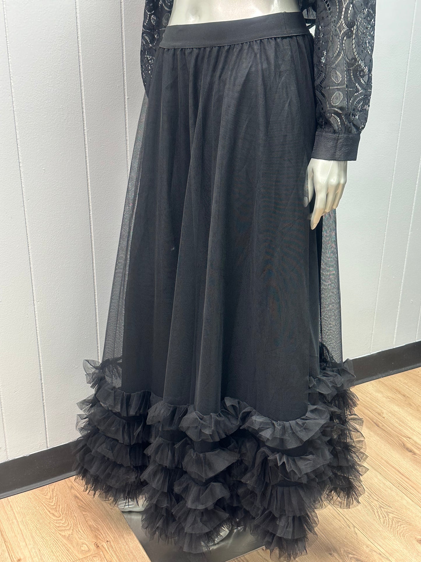 Midnight Romance Black Tiered Ruffle Embroidered Lace Top & Skirt Set