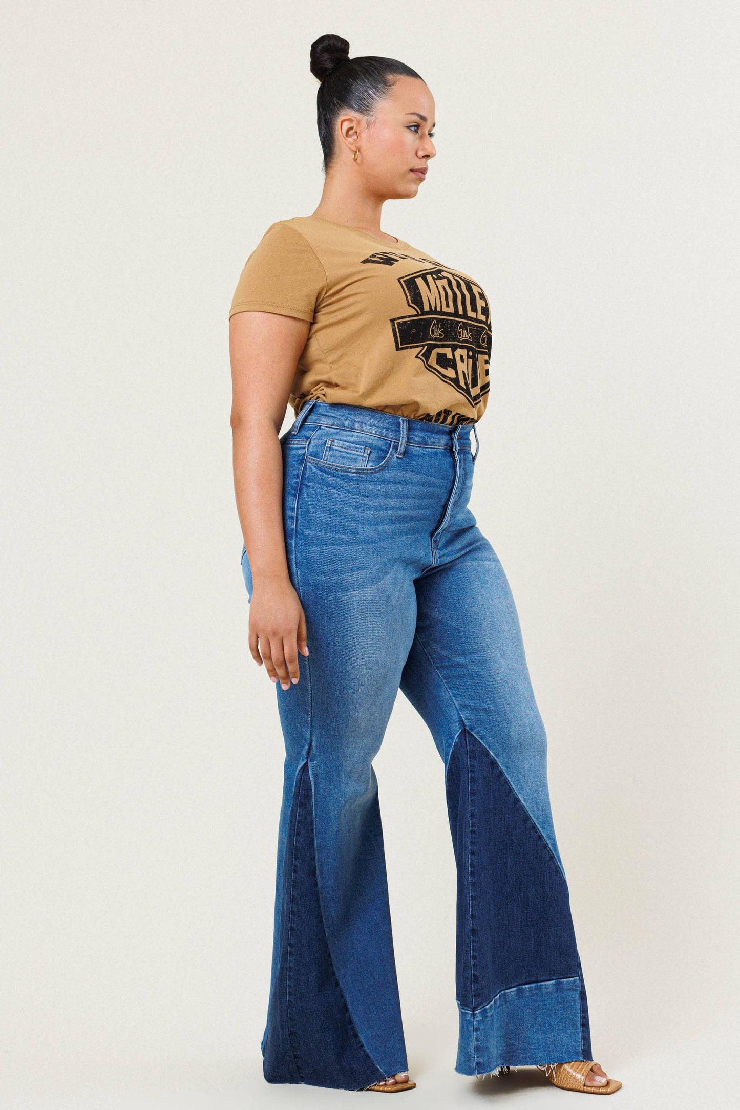 Kenzi Color Block Side Slit Flare Jeans in Plus
