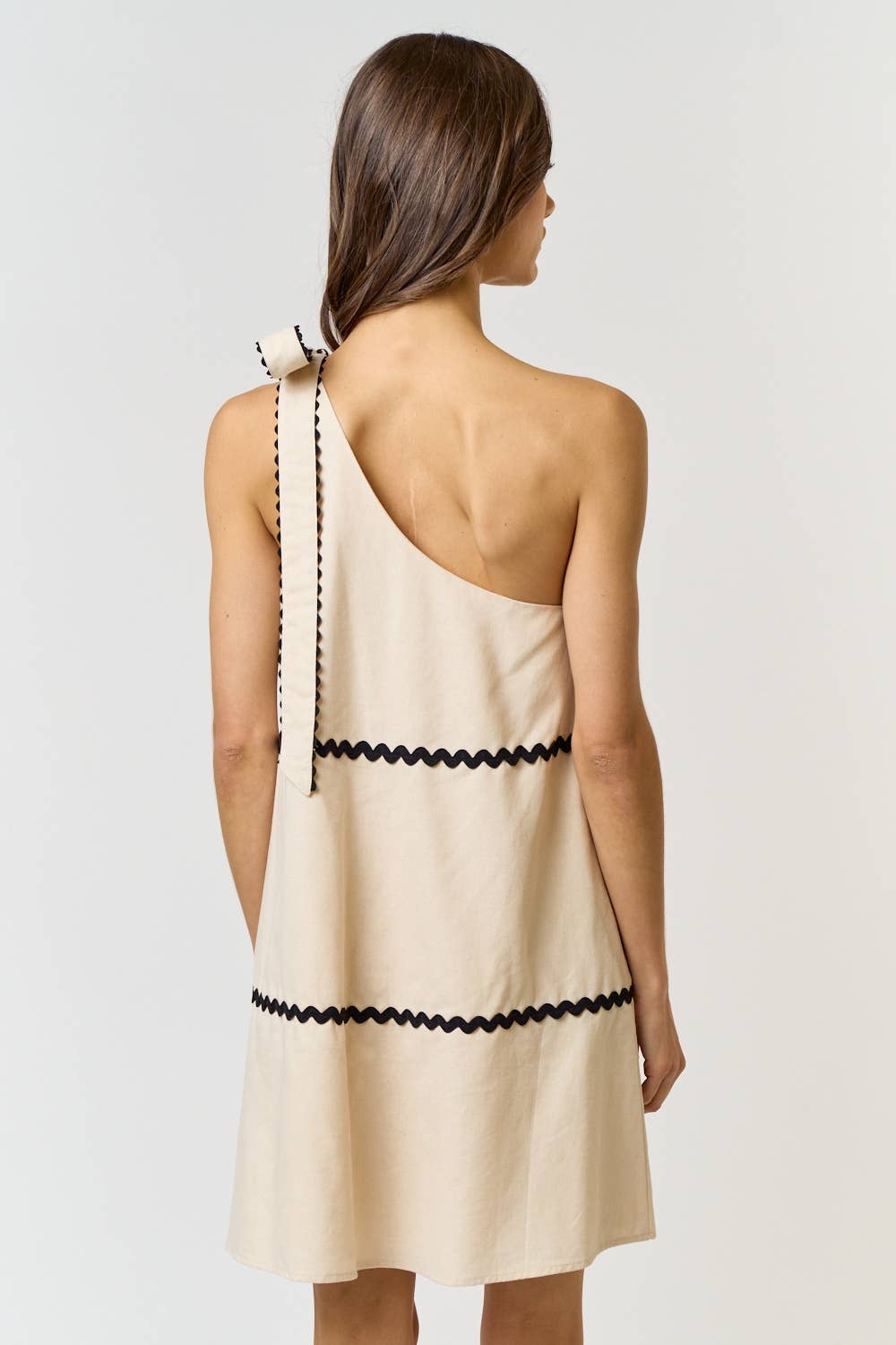 ILD4017 Linen Scalloped One Shoulder Shift Dress