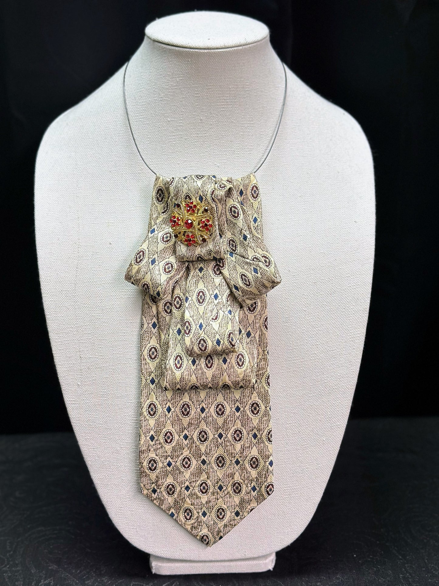 Morgan Shorty Tie Necklace
